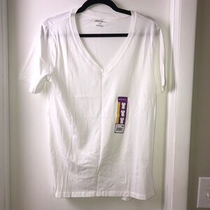 Eddie Bauer Women’s V-Neck T-Shirt White Size M NWOT